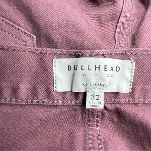 Bullhead Red Wine Skinny Jeans in Size 32W‎ x 32L - Picture 2 of 7